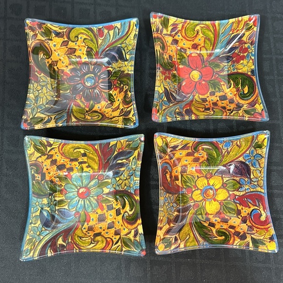 Prima Design Floral platter W/ 4 Matching Dishes - Picture 9 of 10